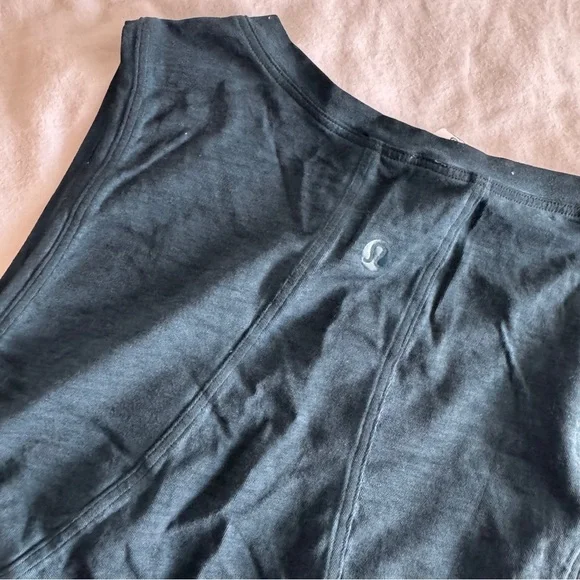 106 🆕 Lululemon Muscle Fade Love Crop Tank - Washed Night Driver - Picture 11 of 11
